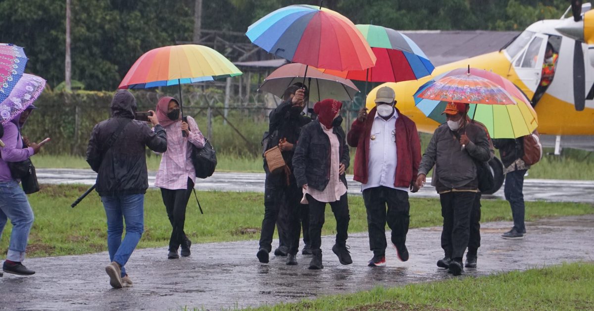 MENTERI SOSIAL RI KEMBALI KUNJUNGI KEUSKUPAN AGATS-ASMAT – Keuskupan ...